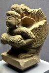 Phong cách tượng người chim chùa Phật Tích